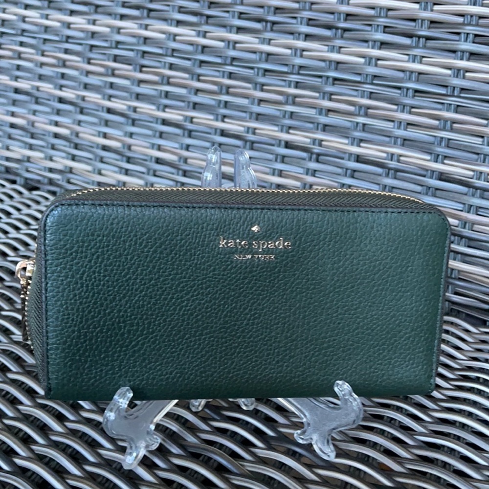 Kate Spade Leila Large Continental Wallet - Picture 16 of 16